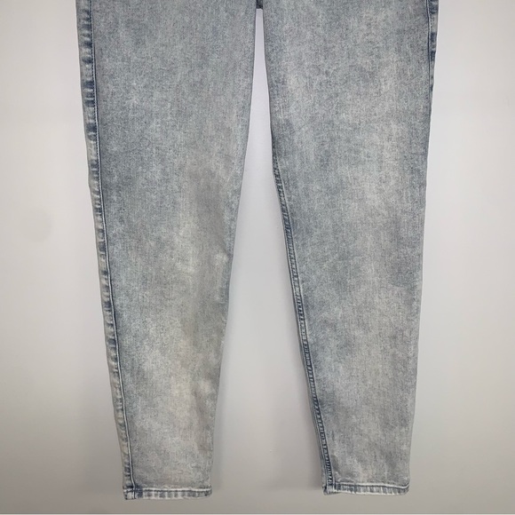 Abercrombie Kids Mini Mom Jeans Size 15/16 Girls Light Acid Wash Denim High Rise - Picture 2 of 8